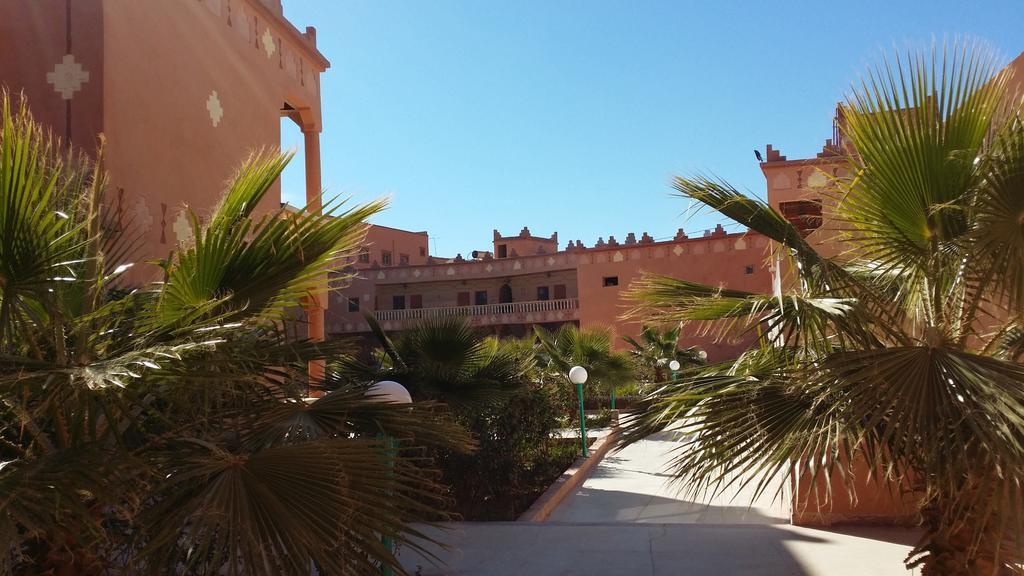 Hotel Mandar Saghrou Tazakhte Kelaat-M'Gouna ภายนอก รูปภาพ