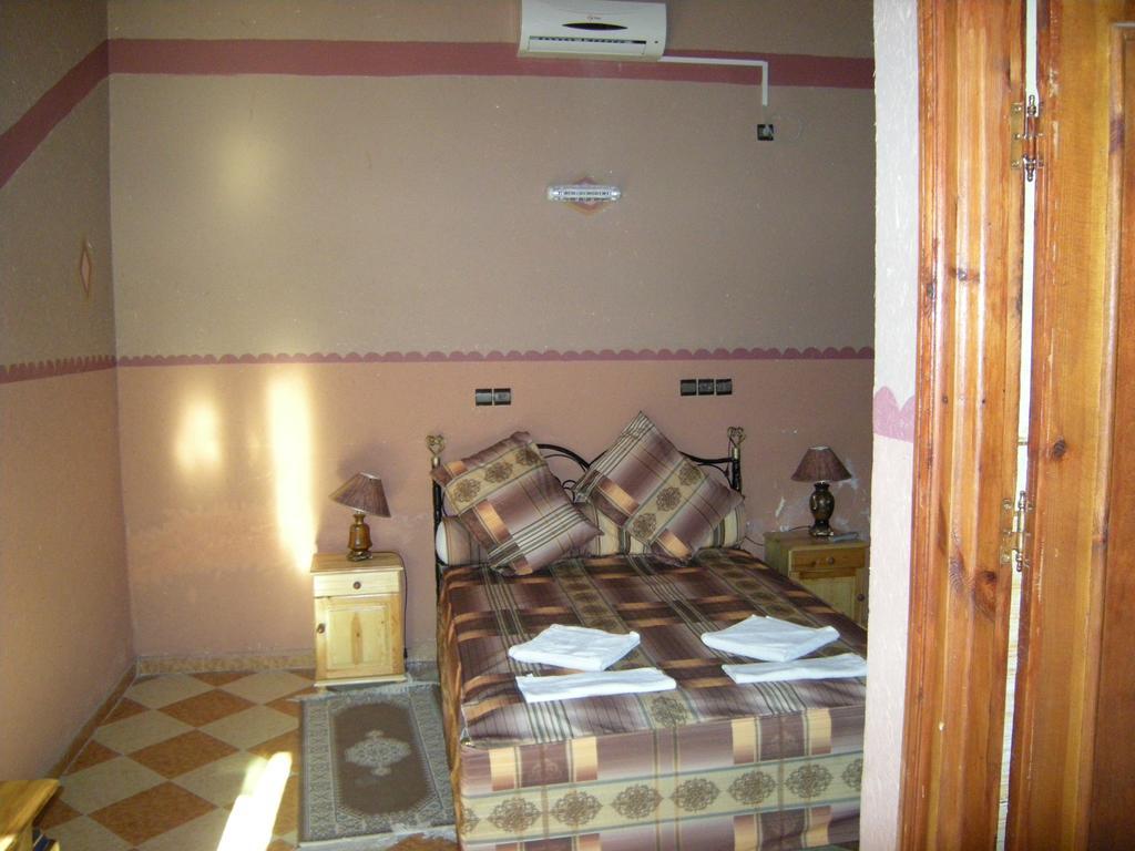 Hotel Mandar Saghrou Tazakhte Kelaat-M'Gouna ภายนอก รูปภาพ