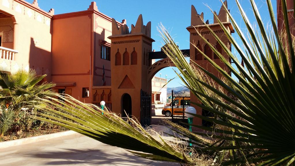 Hotel Mandar Saghrou Tazakhte Kelaat-M'Gouna ภายนอก รูปภาพ